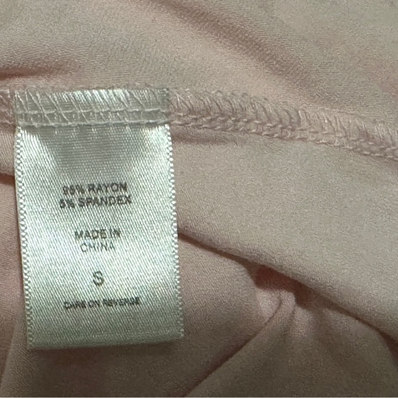 157 New York & Company| NWT Light Pink Ruched Turtleneck Long Sleeve Top(size S) - Picture 5 of 8